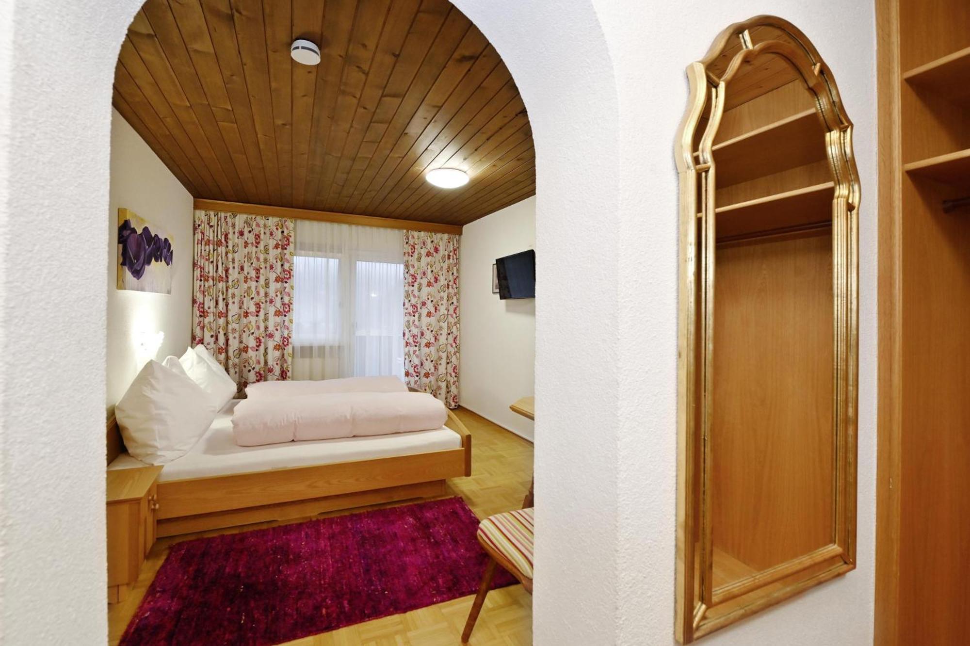 Gaestehaus Rundblick Schruns Bagian luar foto