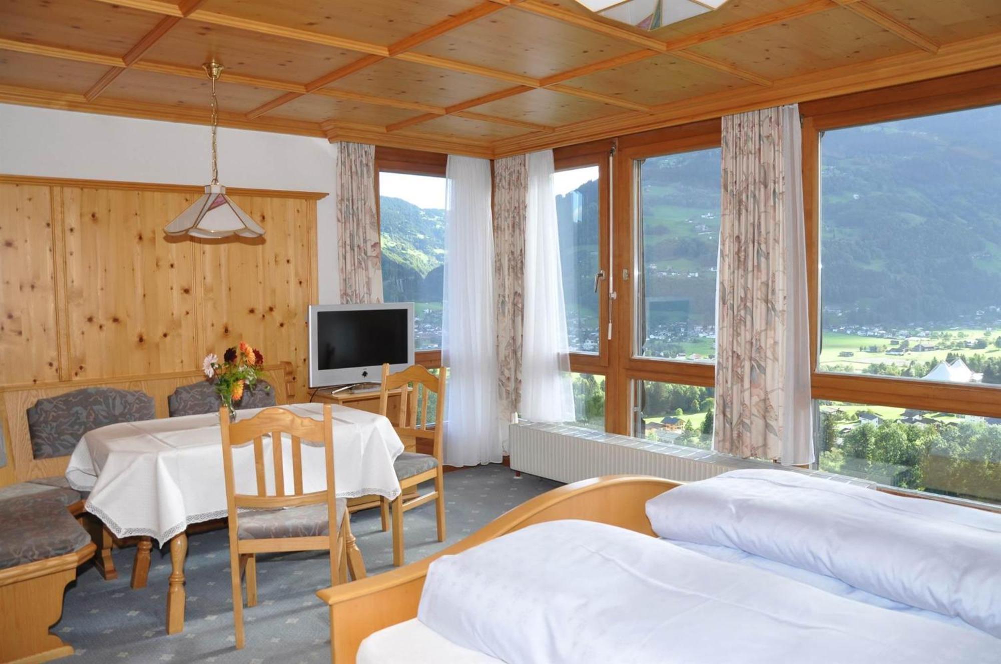 Gaestehaus Rundblick Schruns Bagian luar foto
