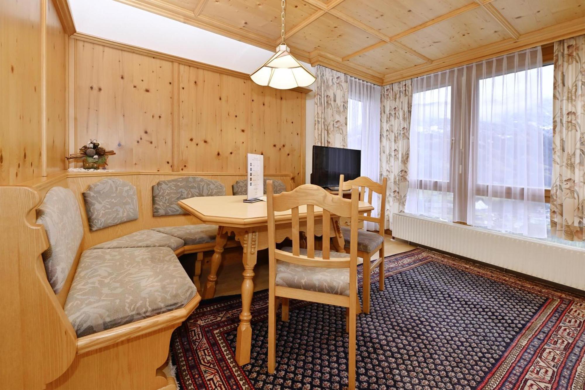 Gaestehaus Rundblick Schruns Bagian luar foto